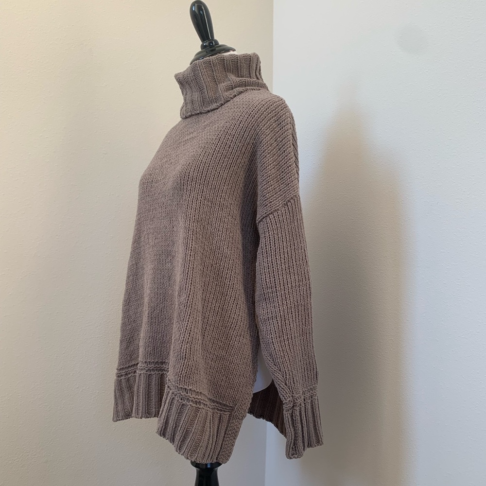 Aerie chunky turtleneck sweater XS brown